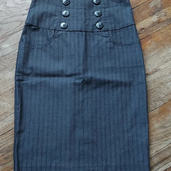 Skirts - Picture 10 of 16